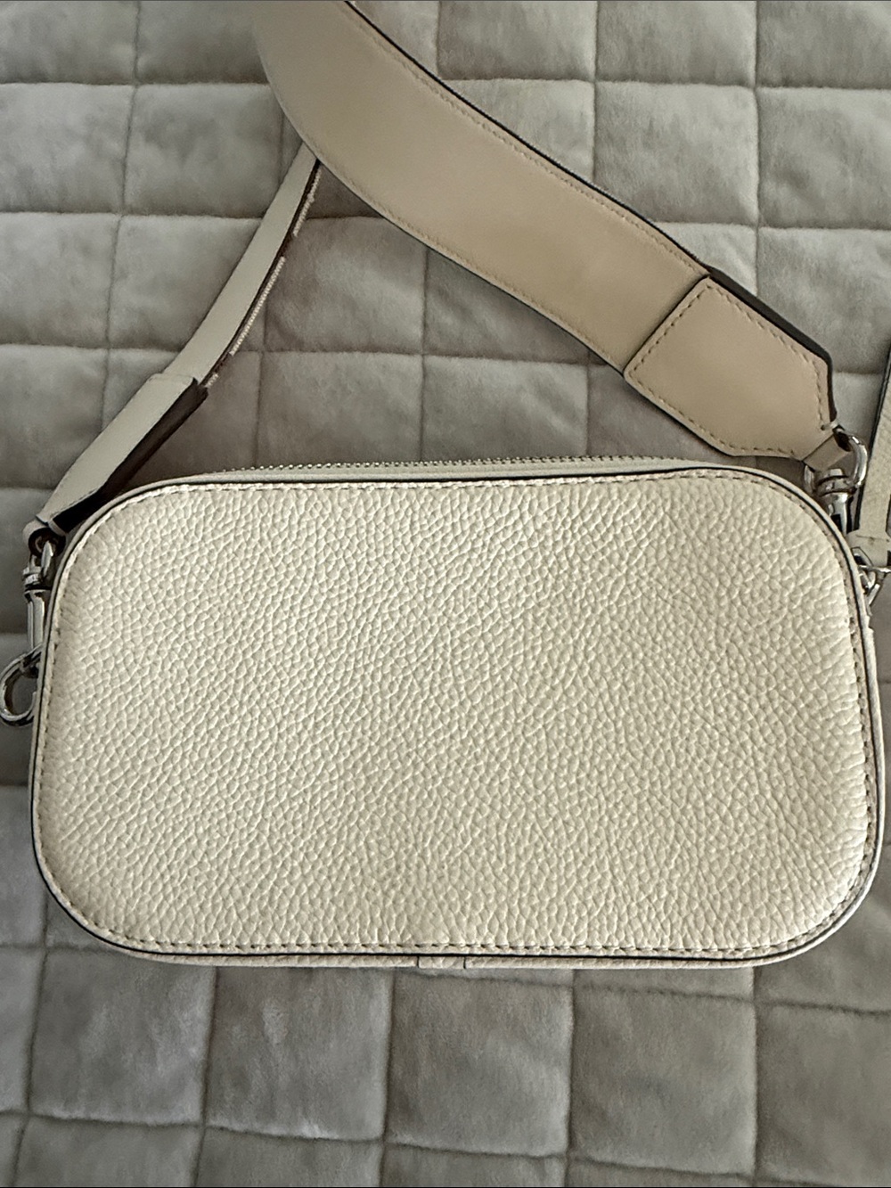 Tory Burch Cream Pebbled Leather Camera Bag with Logo Jacquard Strap - Picture 6 of 8